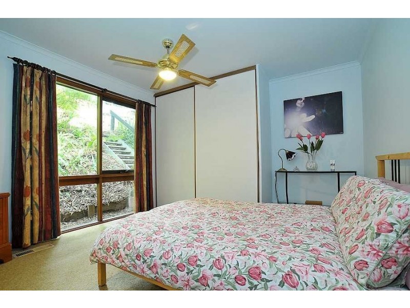 18 Centre Road, Upwey VIC 3158