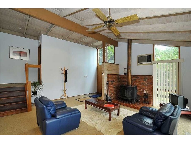 18 Centre Road, Upwey VIC 3158