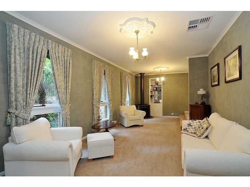 19 Sandells Road, Tecoma VIC 3160