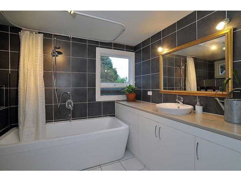 72 Sandells Road, Tecoma VIC 3160