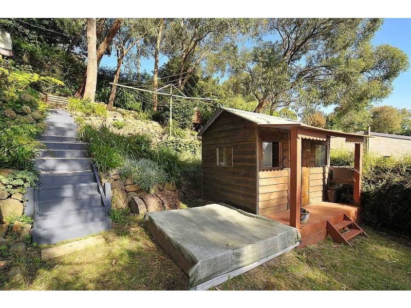 15 Irene Avenue, Upper Ferntree Gully VIC 3156