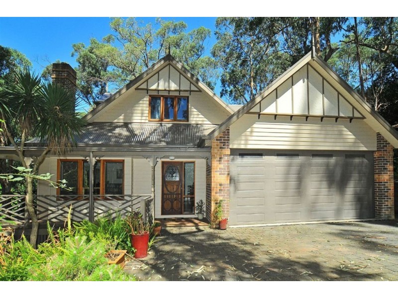 8 Oakland Avenue, Upwey VIC 3158