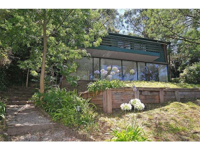 18 Earl Street, Upwey VIC 3158