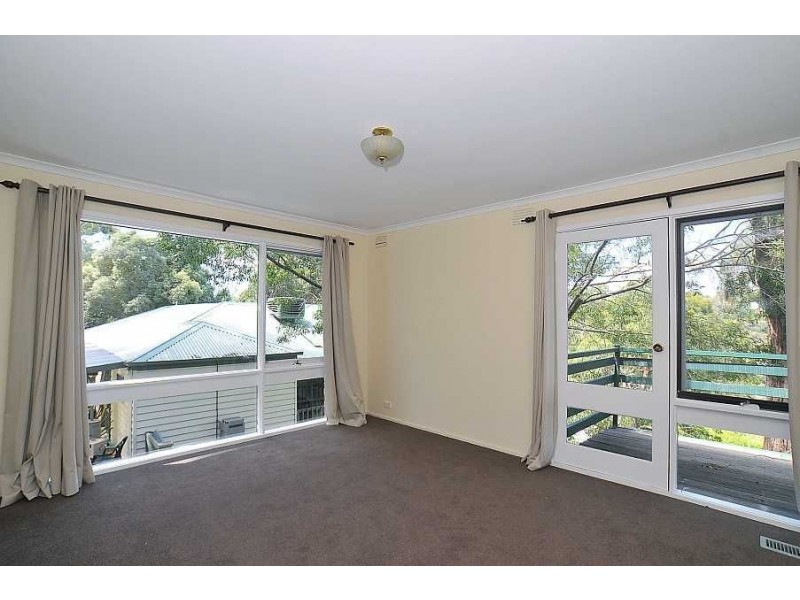 18 Earl Street, Upwey VIC 3158