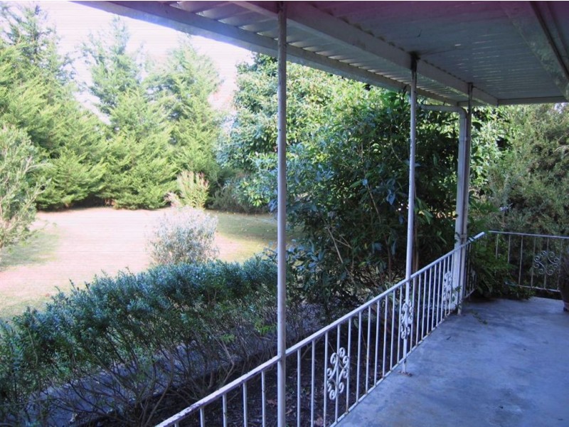 1 Wattle Avenue, Tecoma VIC 3160