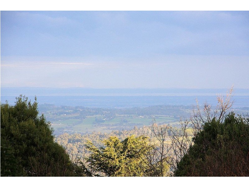 4 Kallamondah Road, Ferny Creek VIC 3786