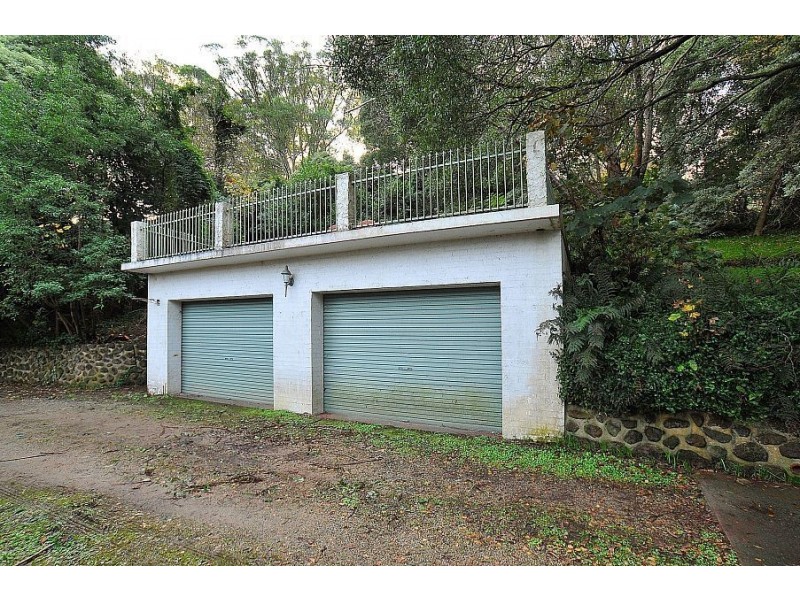 4 Kallamondah Road, Ferny Creek VIC 3786