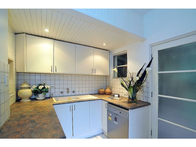 4 Kallamondah Road, Ferny Creek VIC 3786