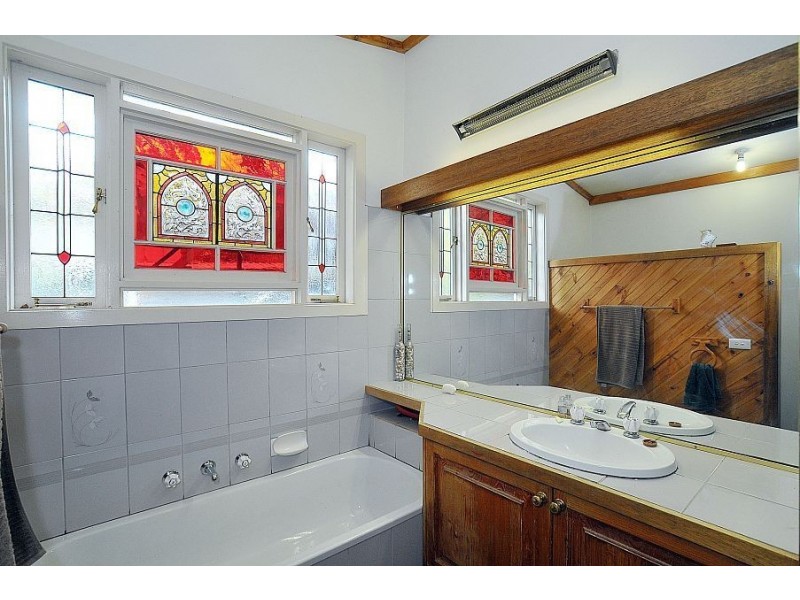 133 Alexander Avenue, Upwey VIC 3158