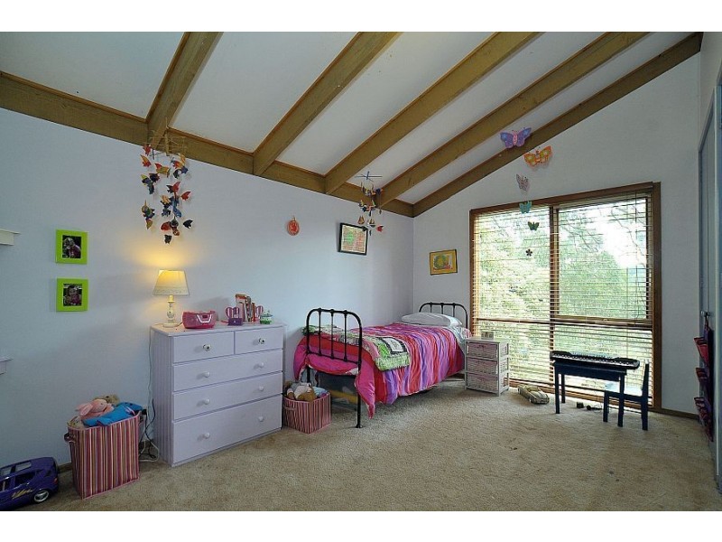 133 Alexander Avenue, Upwey VIC 3158