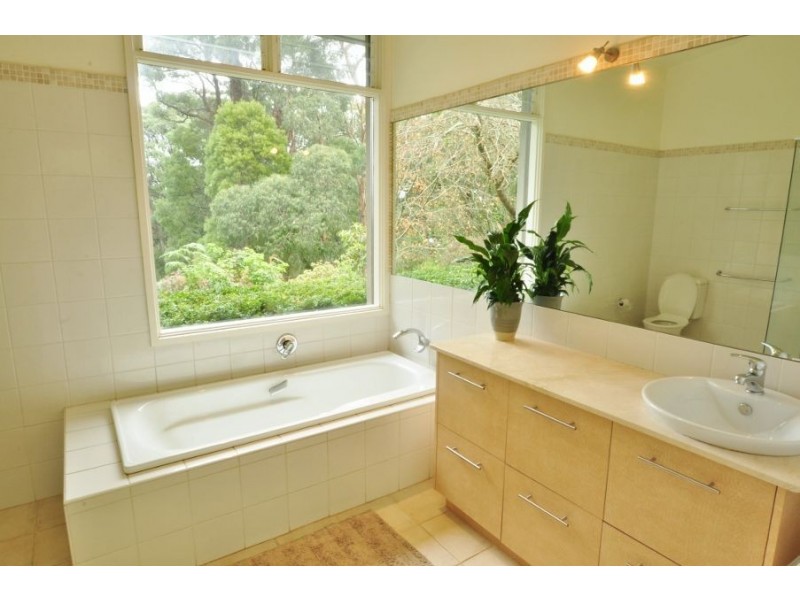 59 One Tree Hill Road, Ferny Creek VIC 3786