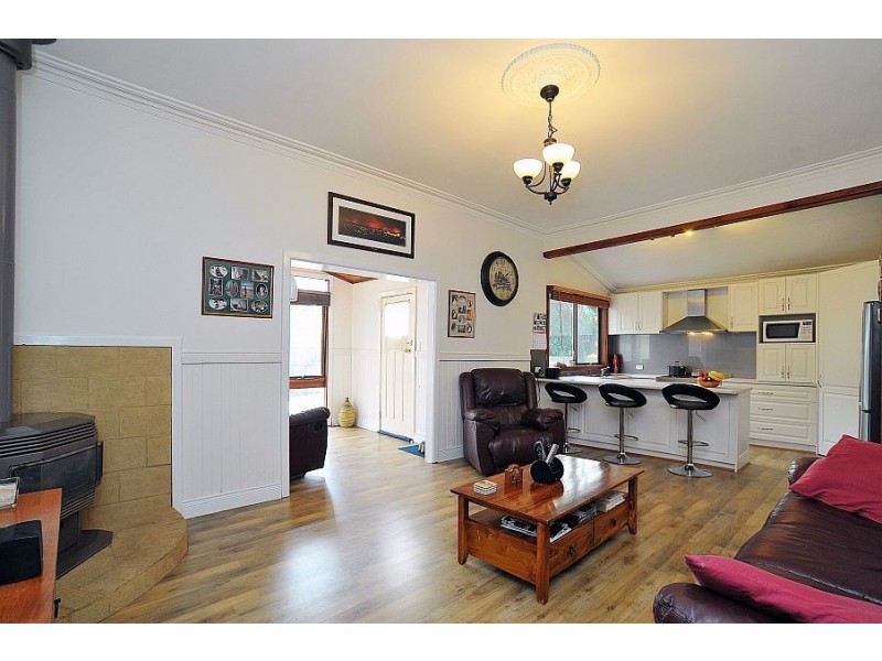 378 Glenfern Road, Upwey VIC 3158