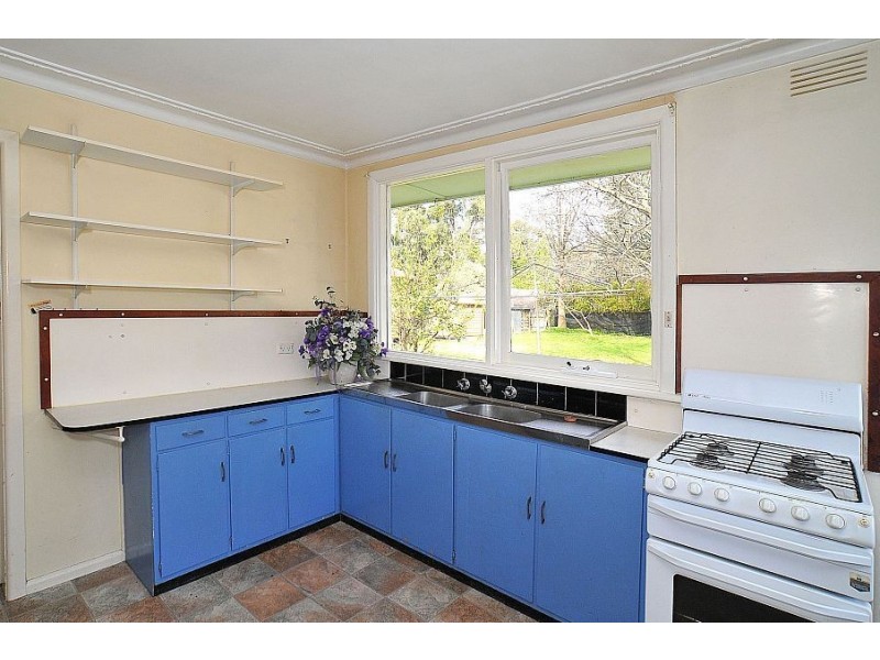 12 Kumbada Avenue, Upwey VIC 3158