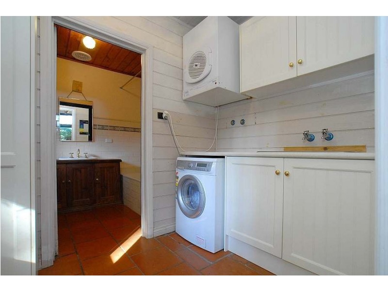 4/3 Frame Avenue, Tecoma VIC 3160