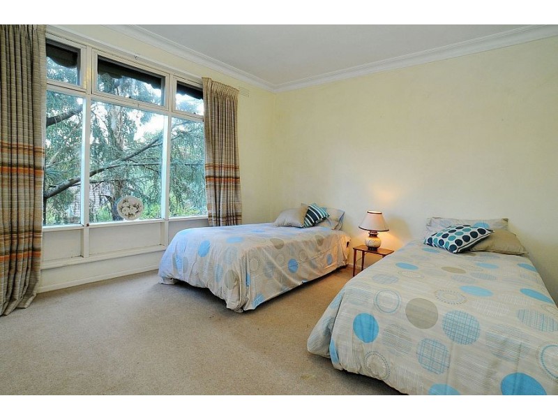 2 Ross Street, Tecoma VIC 3160