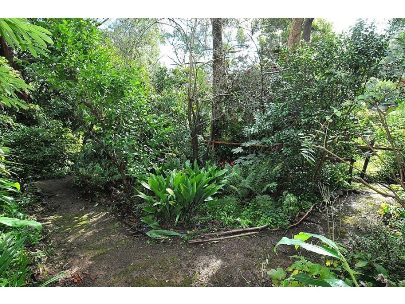 2 Ross Street, Tecoma VIC 3160