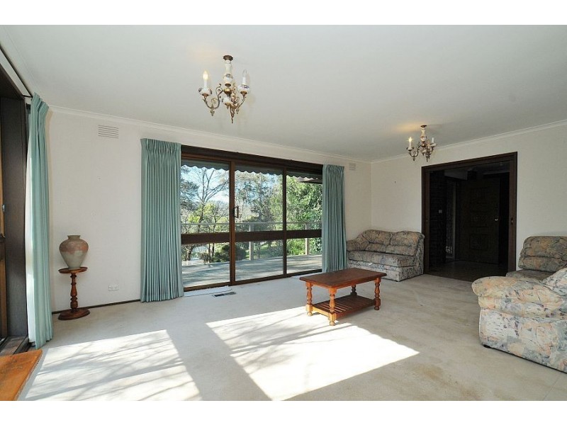 17 The Crescent, Belgrave Heights VIC 3160