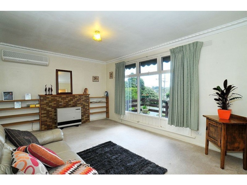2 Ross Street, Tecoma VIC 3160