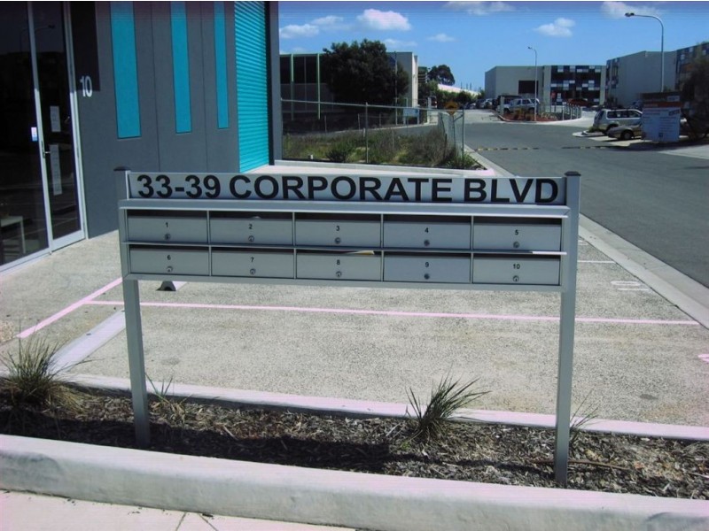 4/33-39 corporate boulevard, Bayswater VIC 3153