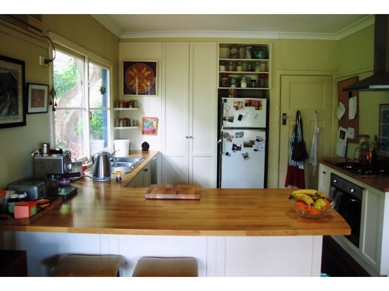8 Ross Street, Tecoma VIC 3160