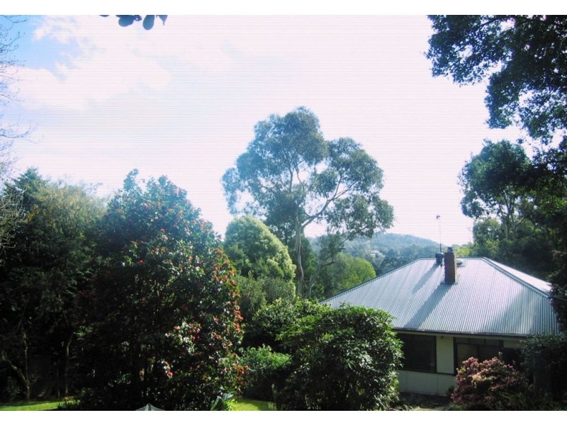 8 Ross Street, Tecoma VIC 3160
