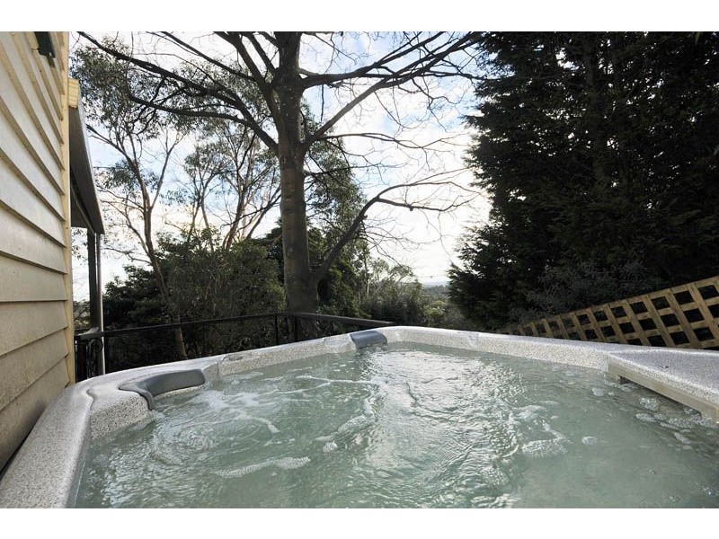 51 Ternes Road, Upwey VIC 3158