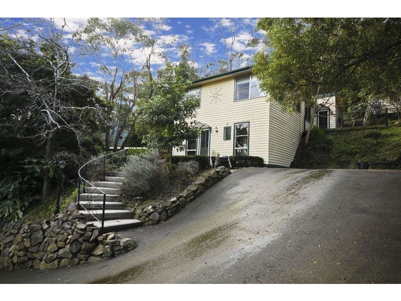 51 Ternes Road, Upwey VIC 3158