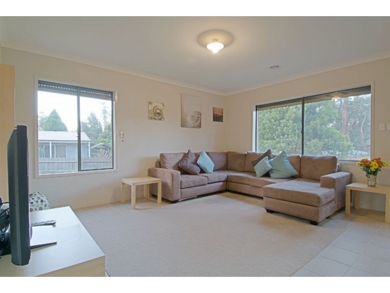 69 First ave, Cockatoo VIC 3781