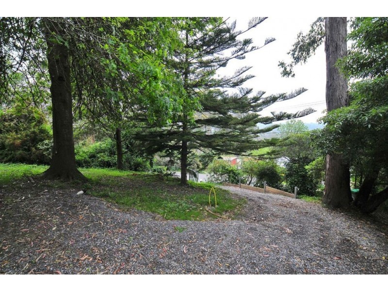 83 Martin St, Belgrave VIC 3160