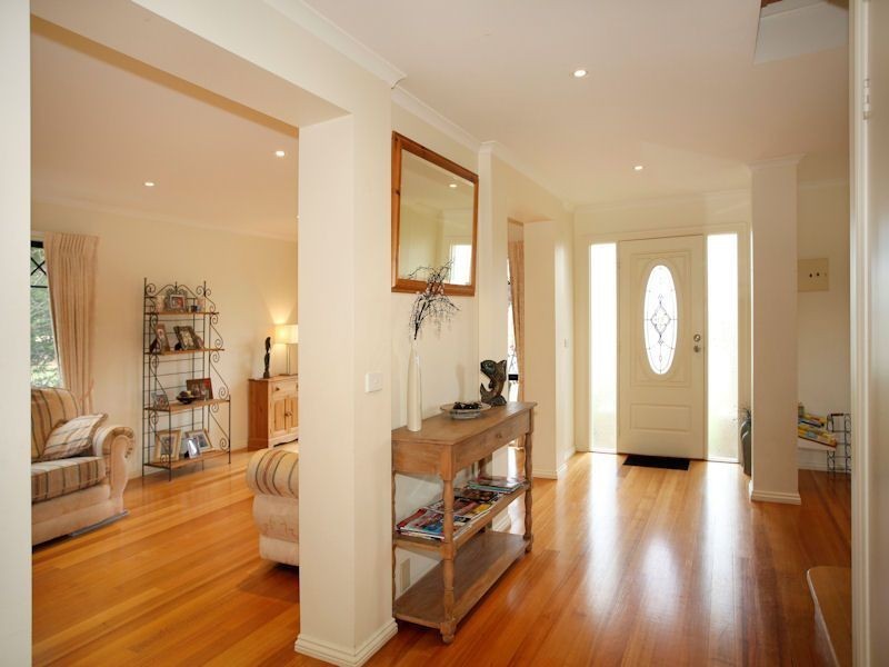 4 Logan Place, Berwick VIC 3806