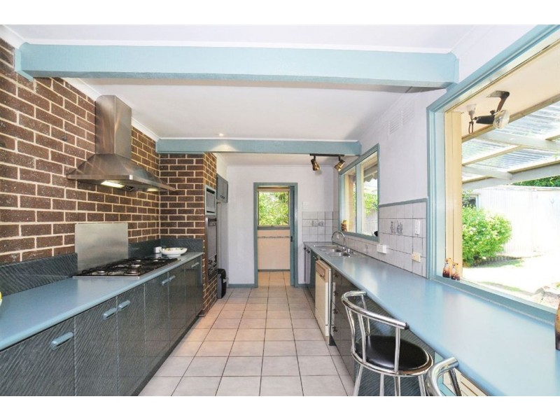 8 Chalmers Grove, Upper Ferntree Gully VIC 3156