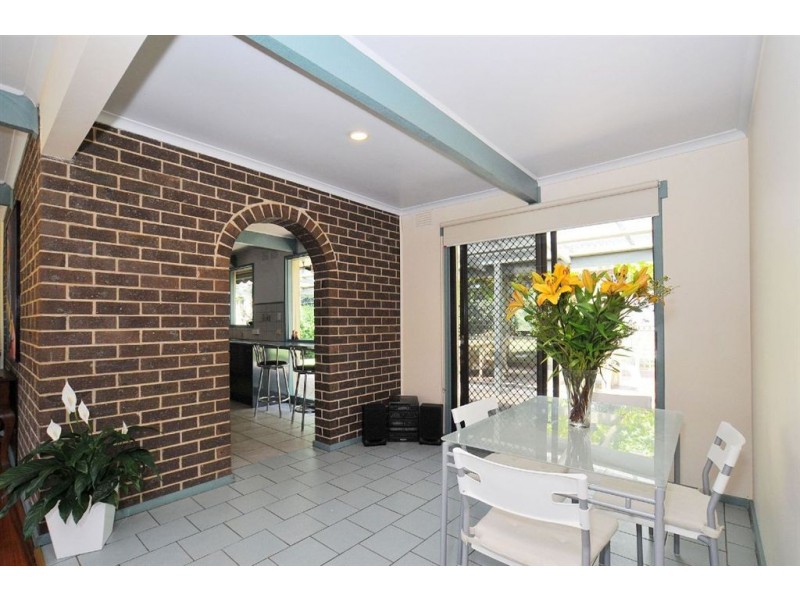 8 Chalmers Grove, Upper Ferntree Gully VIC 3156