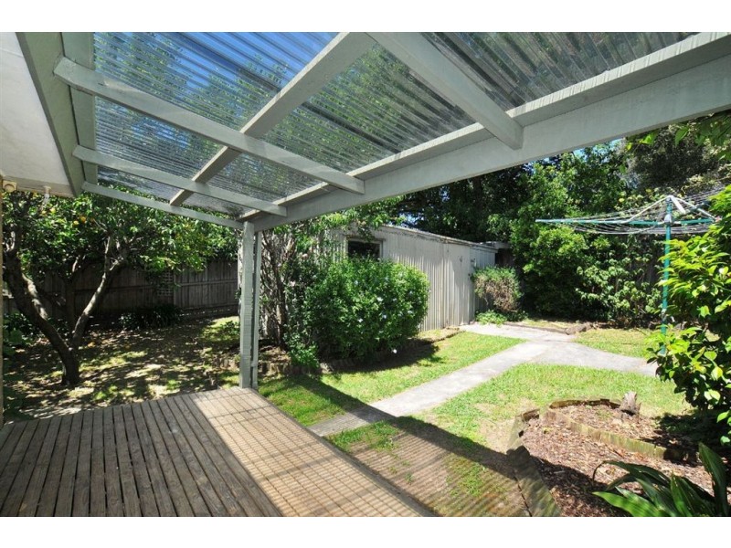 8 Chalmers Grove, Upper Ferntree Gully VIC 3156