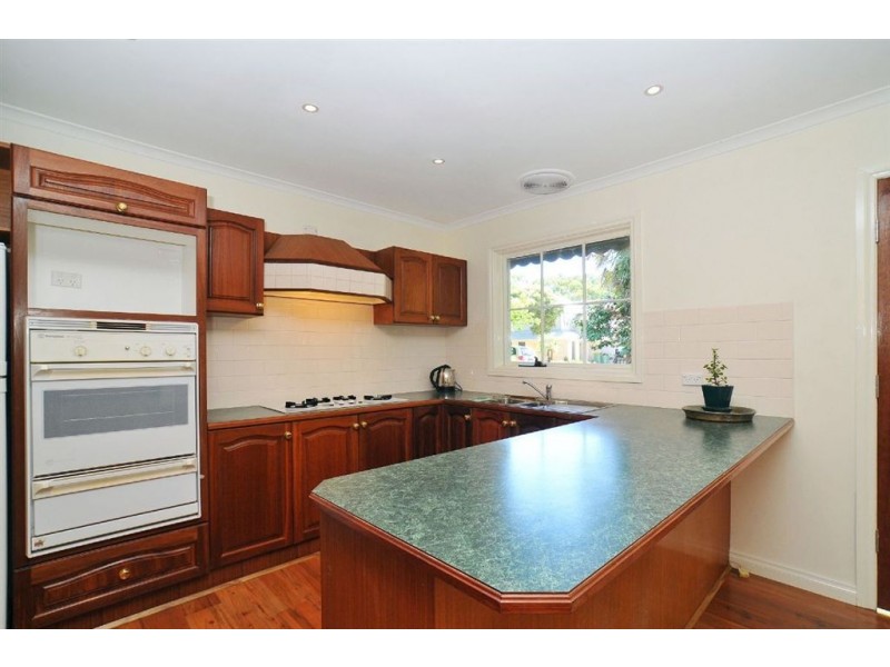 2A Clifford Grove, Tecoma VIC 3160