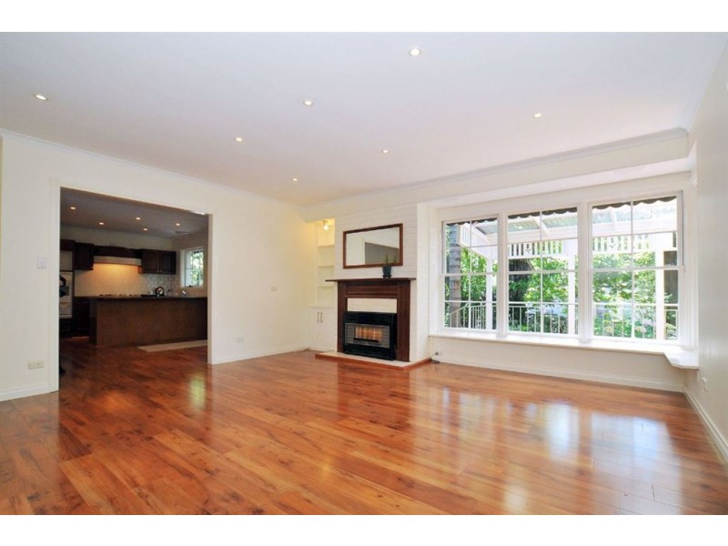 2A Clifford Grove, Tecoma VIC 3160