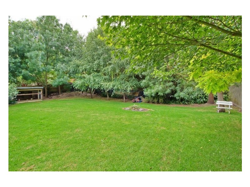 14 Sophia Grove, Tecoma VIC 3160