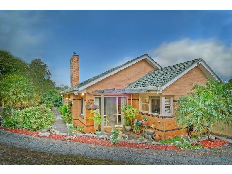 64 Boundary Road, Narre Warren East VIC 3804