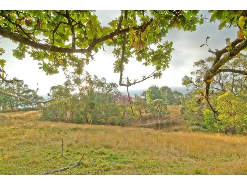 64 Boundary Road, Narre Warren East VIC 3804