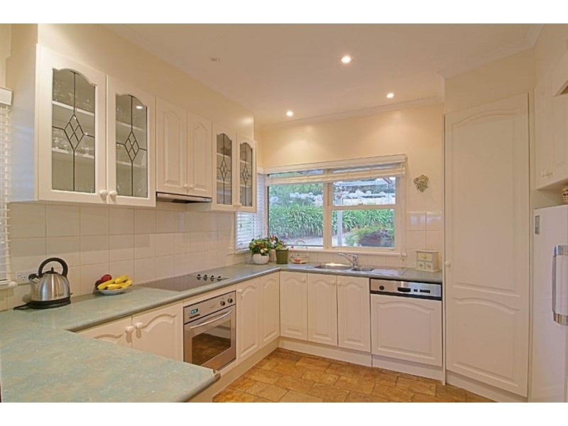 64 Boundary Road, Narre Warren East VIC 3804