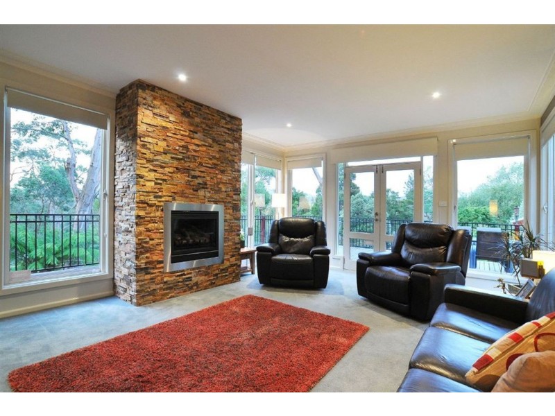 10 The Crescent, Belgrave Heights VIC 3160