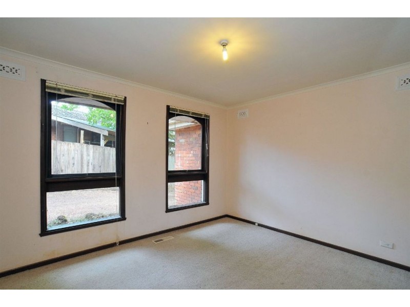 23 Glenfern Ave, Upwey VIC 3158