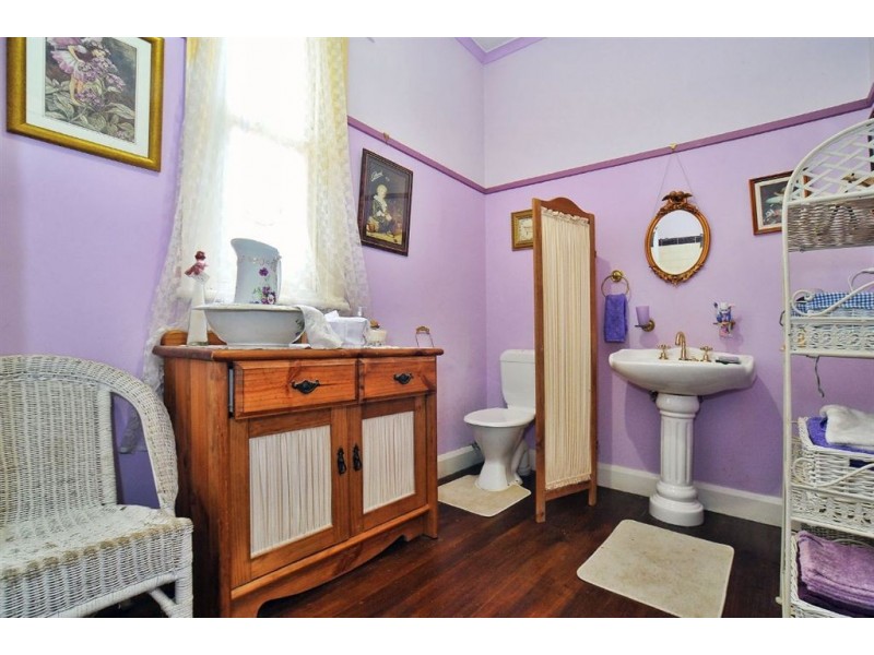 2 Emberson Street, Kallista VIC 3791