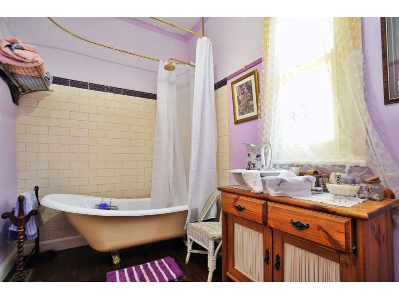 2 Emberson Street, Kallista VIC 3791