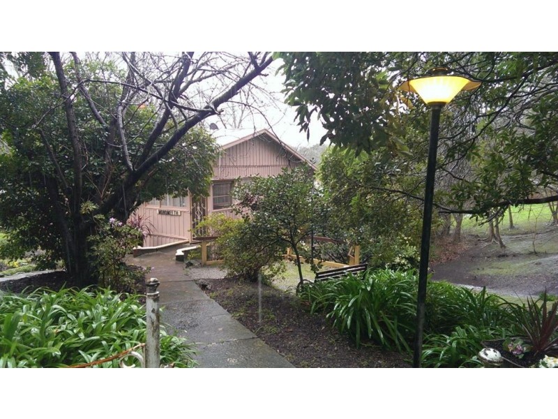 2 Glenfern Close, Upwey VIC 3158
