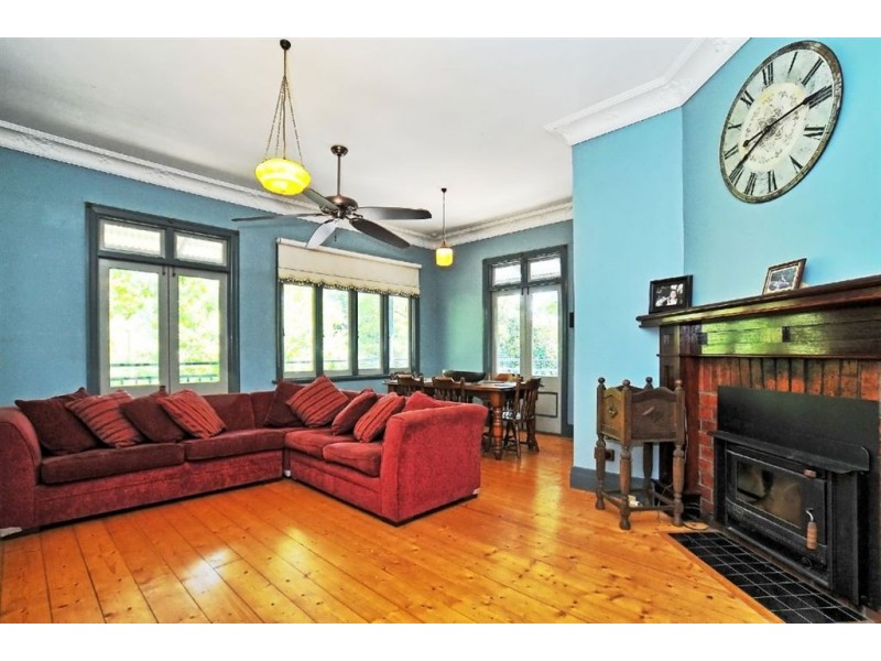 30 Birdwood Ave, Upwey VIC 3158