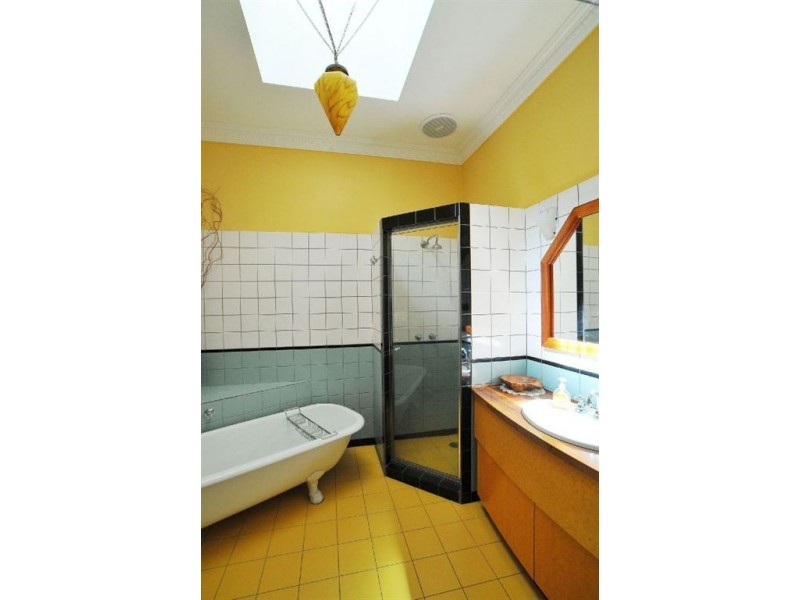 30 Birdwood Ave, Upwey VIC 3158