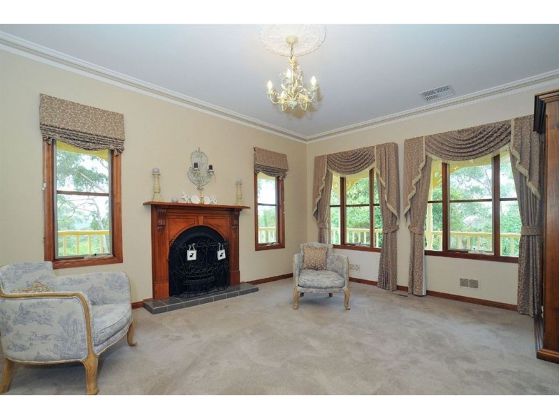 21 Wattle Ave, Belgrave VIC 3160