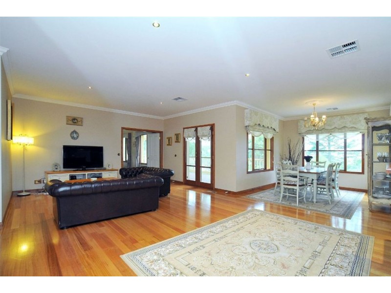21 Wattle Ave, Belgrave VIC 3160