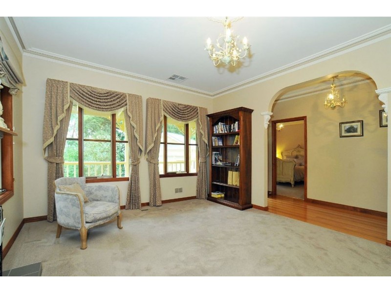 21 Wattle Ave, Belgrave VIC 3160