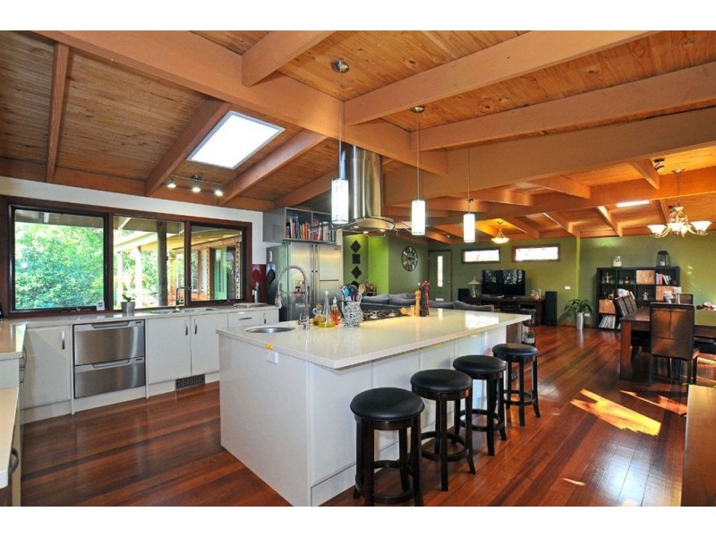 33 Glen Road, Belgrave Heights VIC 3160